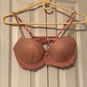 Marilyn Monroe lace bra